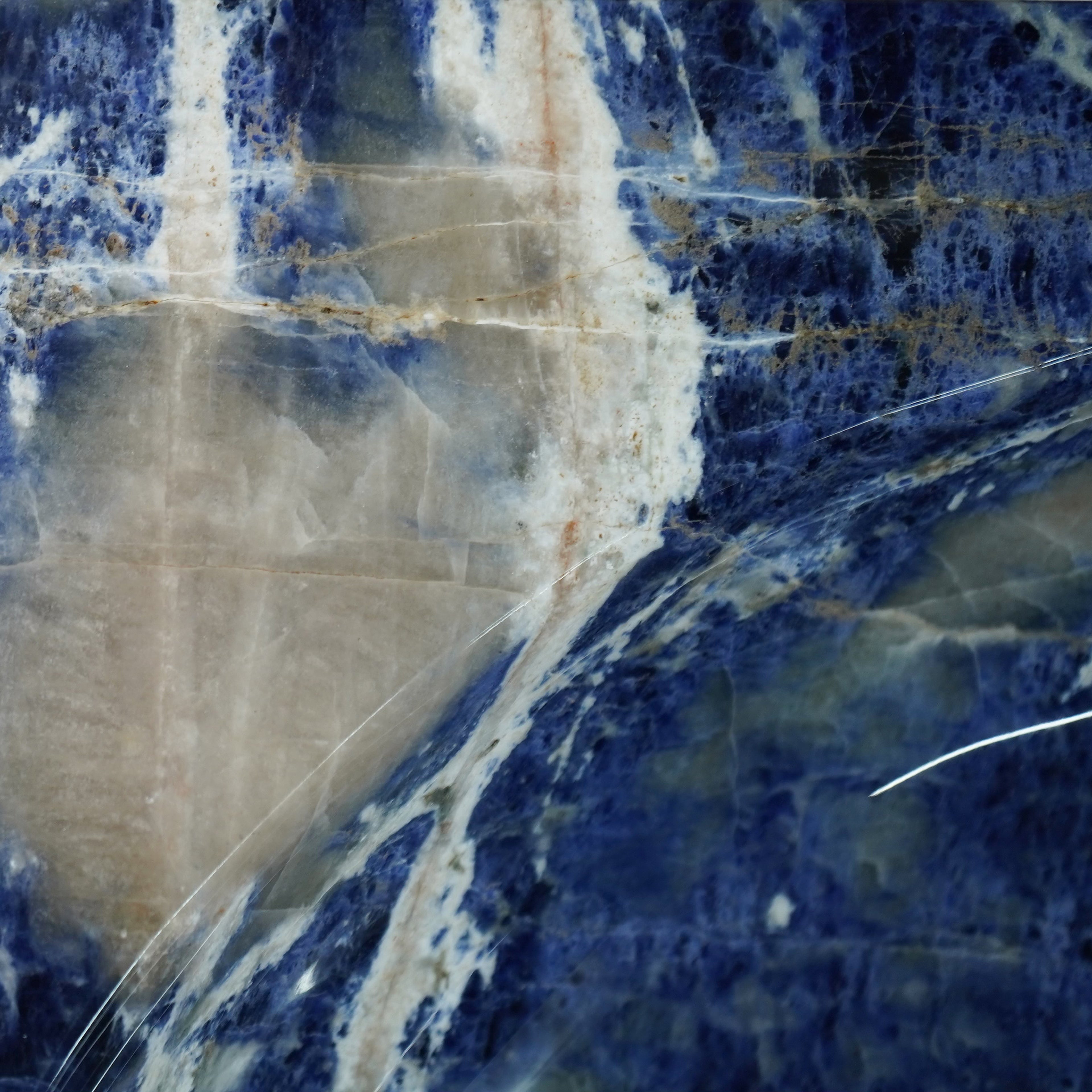Veined Sodalite Lavabo